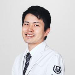 由井亮輔
